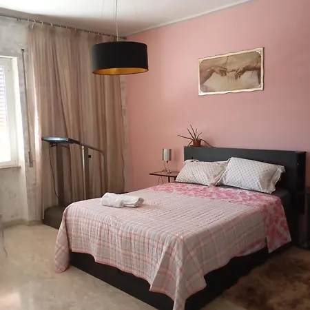 Next B&B-3